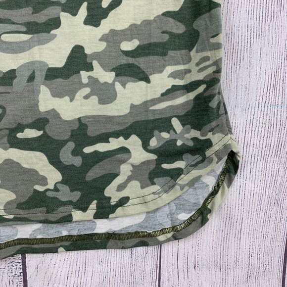 Tickled Teal Skirt sz XL Camo Camouflage Green Simple Pull on Knee Length 24" - Picture 3 of 9